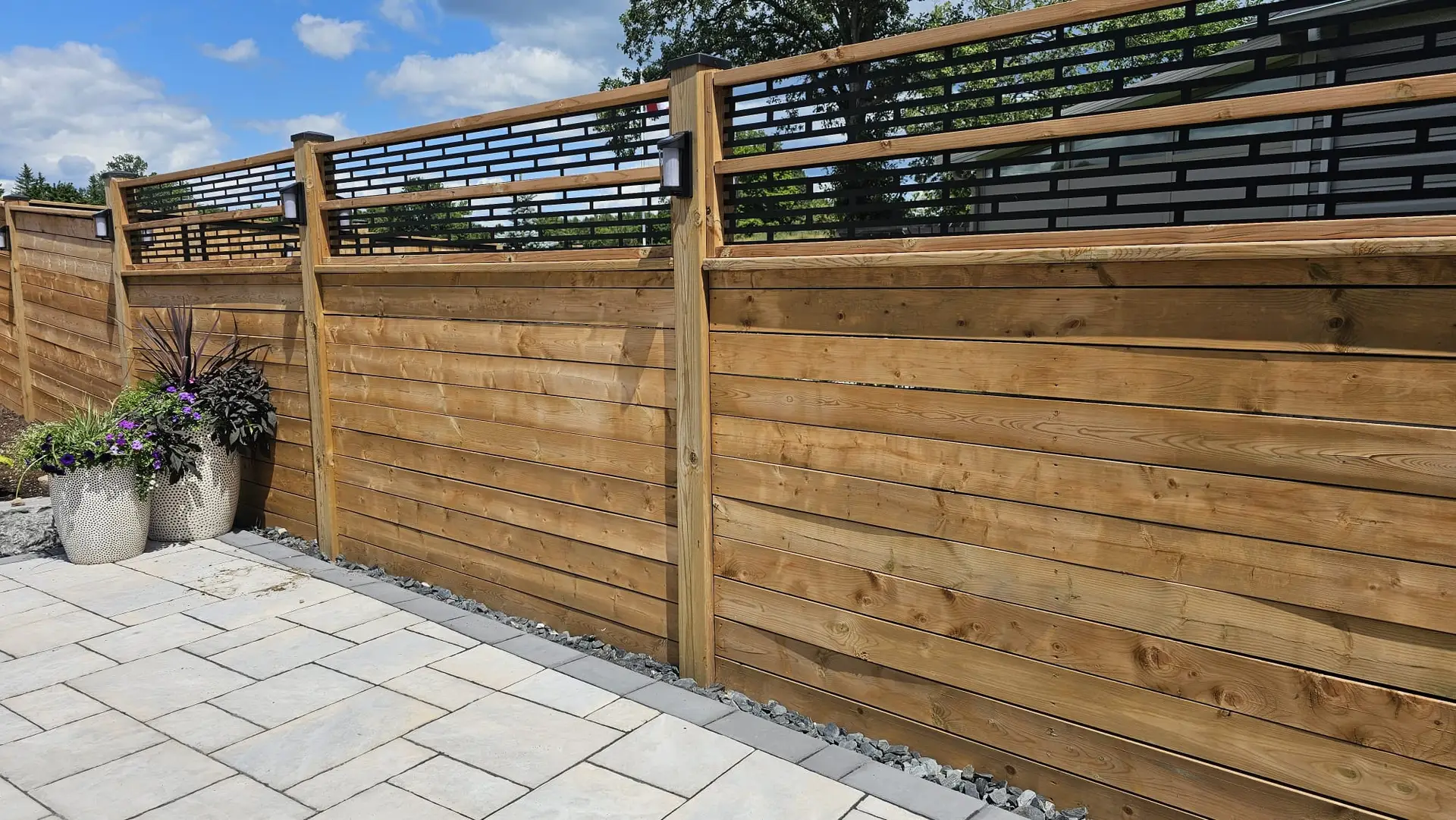 Horizontal wood fence